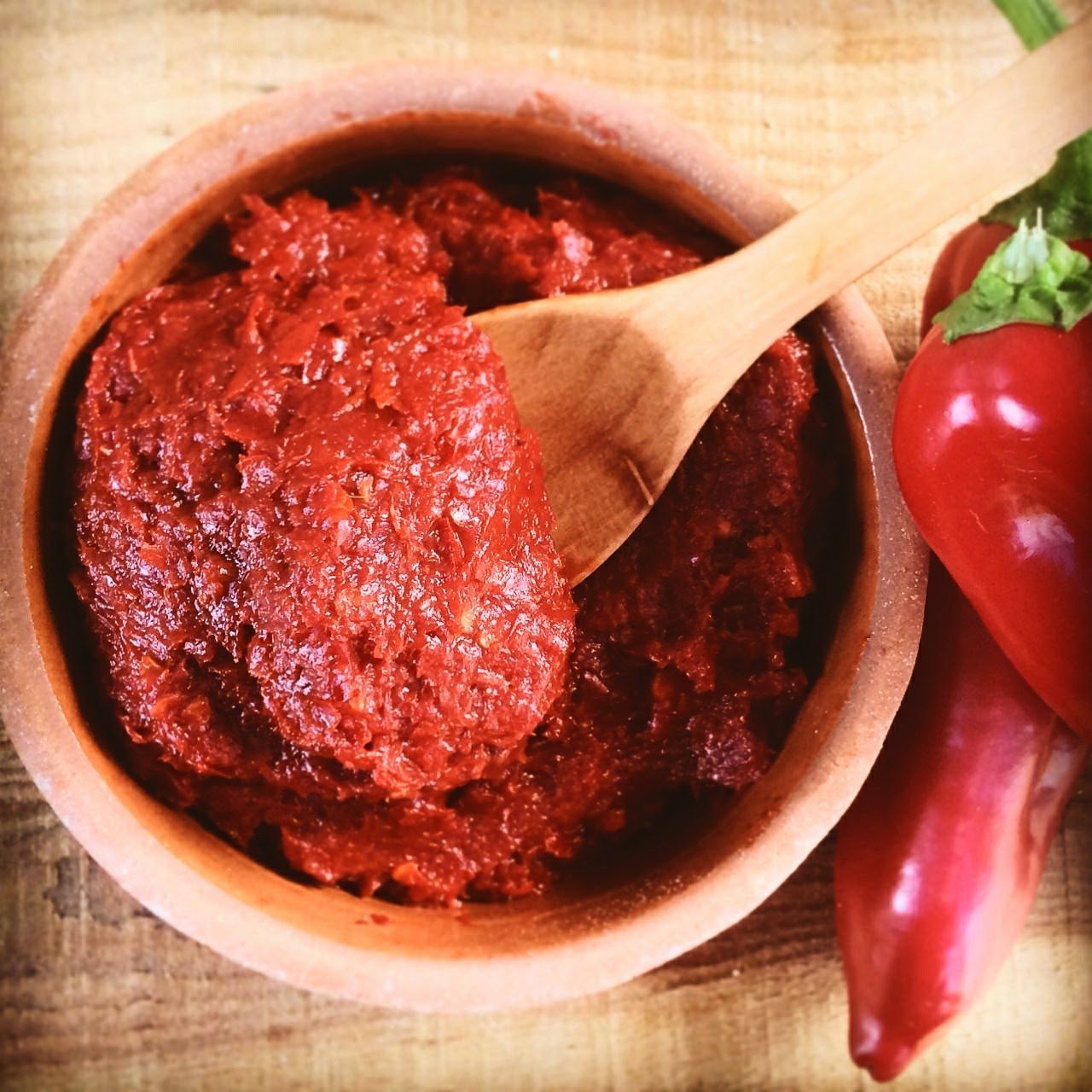 Antep Tatlı Biber Salçası (Ev Yapımı-Güneşte Kurutma-Katkısız) 1000g